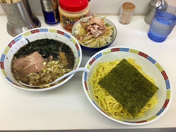 「香味つけめん（中）+ネギ飯」@◯つばき食堂の写真