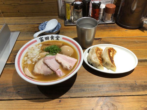 「特製煮干そば」@松戸中華そば 富田食堂の写真