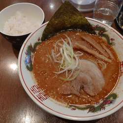 味噌ラーメン（中辛） 800円