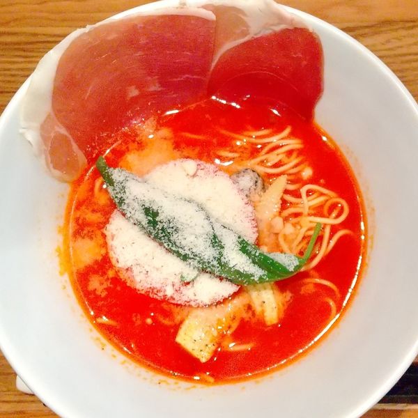 「アラビアータ900円」@伊太そば 豚骨イタリアンラーメンの写真
