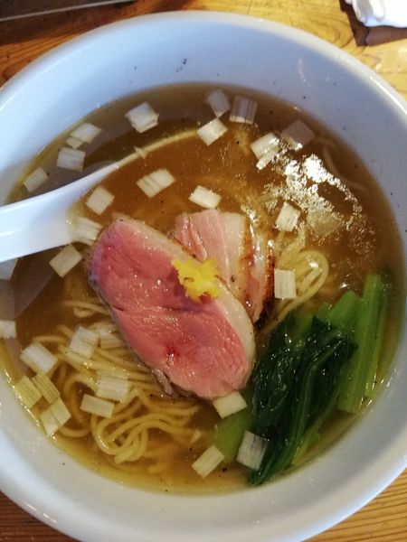 「淡麗鴨だし中華そば塩」@麺処 図鑑の写真