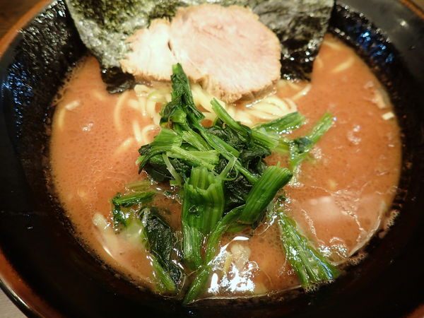 「ラーメン（並）・油多め」@横浜家系らーめん 武道家の写真