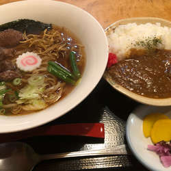 牛骨1号と牛テールカレーセット1000円