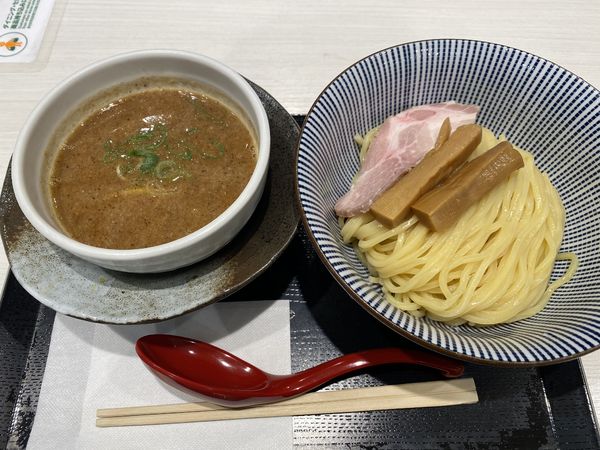 「濃厚魚介つけ麺」@鯛塩そば 灯花 ラゾーナ川崎プラザ店の写真