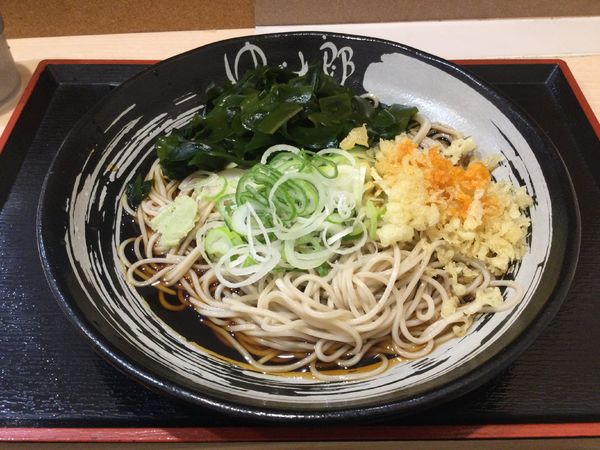 「朝そば玉子・温玉・ぶっかけ・わかめ+海老天(¥360)」@ゆで太郎 竹橋店の写真