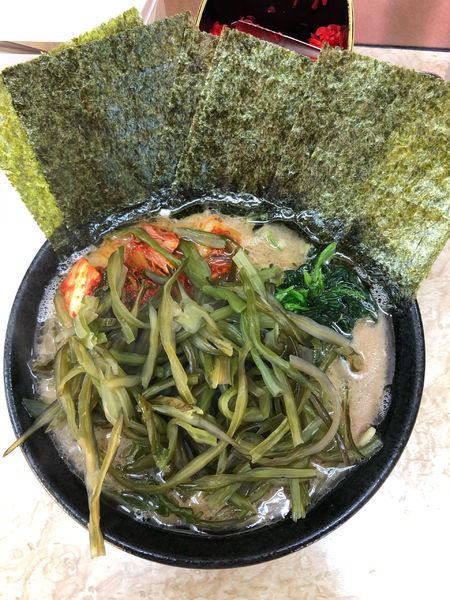 「キムチラーメン＋のり　1050円」@川崎家 榎町店の写真