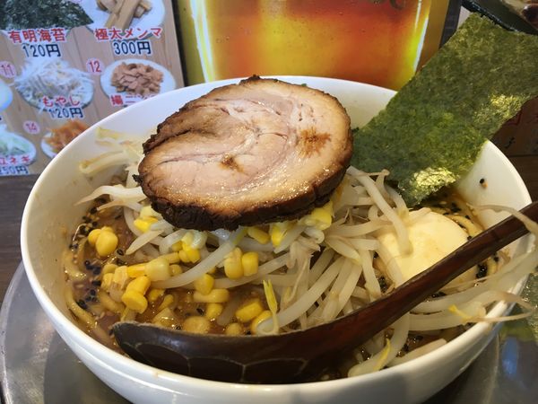 「特製木桶仕込味噌ラーメン1100円＋大ライス250円」@木桶仕込味噌らーめん 味噌蔵の写真