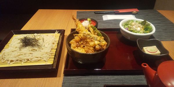 「小海老天丼とせいろそば」@麓屋の写真
