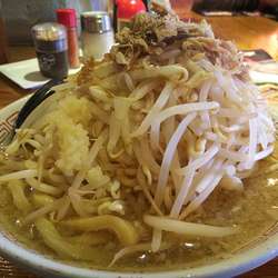 豚らーめん　※野菜増し＆にんにくあり