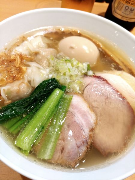 「特製塩らぁ麺」@らぁ麺 すぎ本の写真