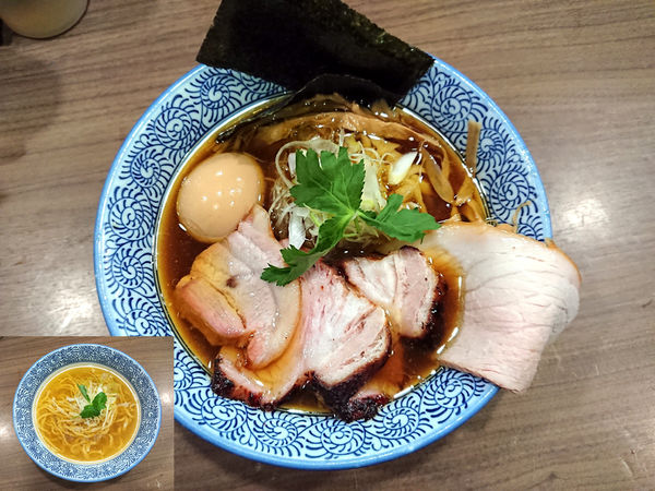 「限定 鶏そば(醤油)+特製トッピング+他」@煮干しつけ麺 宮元の写真