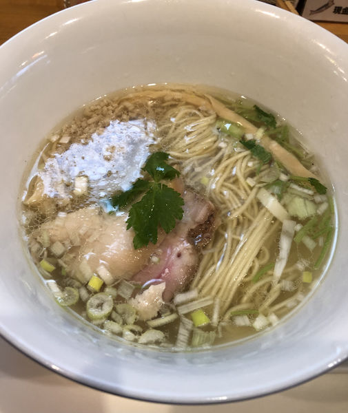 「鶏塩そば」@中華そば ムタヒロ 大阪福島店の写真