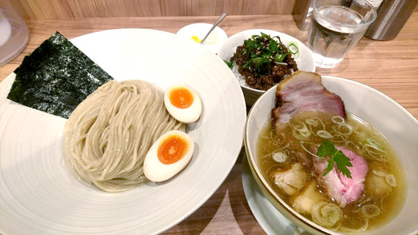 「【夜】特製塩つけ+坦々丼」@麺処 ほん田 秋葉原本店の写真