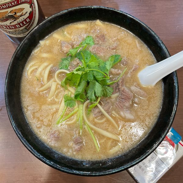 「羊肉面（羊肉いりつゆそば）」@美食苑の写真