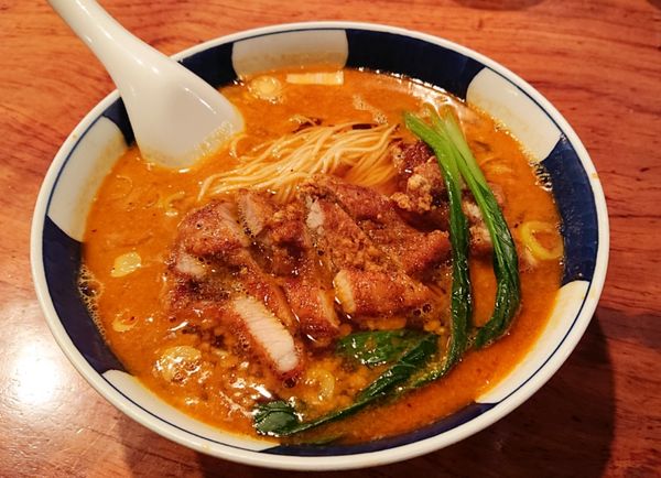 「排骨担々麺」@支那麺 はしご 銀座本店の写真