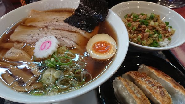 「中華そば 琴平荘チャーシュー」@らあめん花月嵐 坂戸わかば店の写真