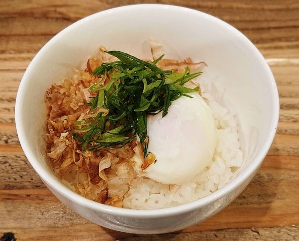 「ミニ温玉丼」@麺屋 坂本01の写真