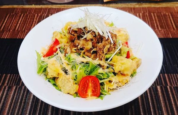 「サラダぶっかけうどん」@麺屋 坂本01の写真