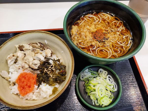 「朝食・焼鯖ごはん・温そば」@ゆで太郎 関内本町通り店の写真
