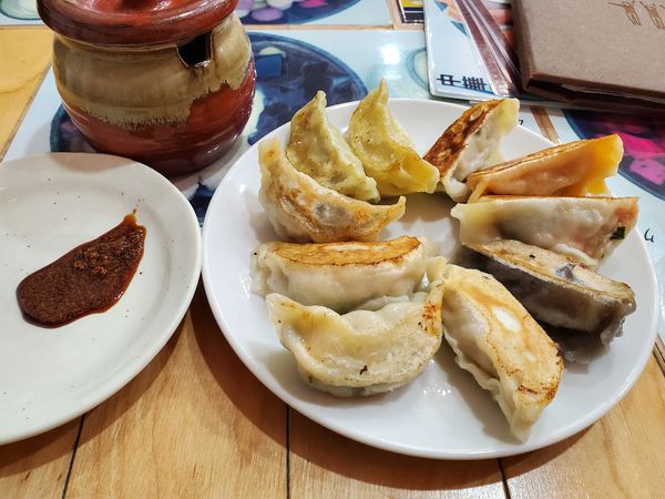 「焼き餃子10種食べ比べ」@香港スイーツ 九龍の写真