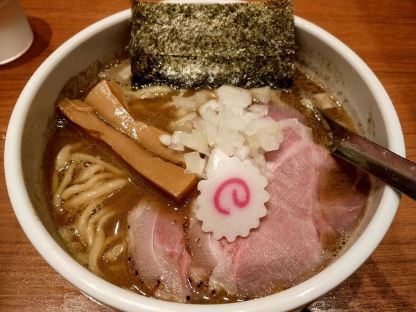 「煮干中華そば 800円」@煮干中華そば 鈴蘭 新宿店の写真
