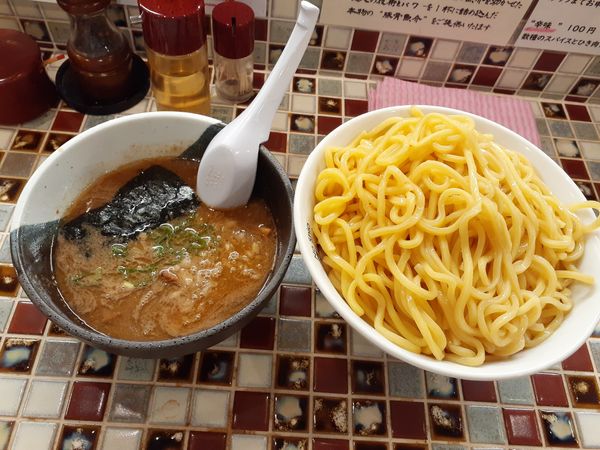 「つけ麺、爆盛」@40番の写真