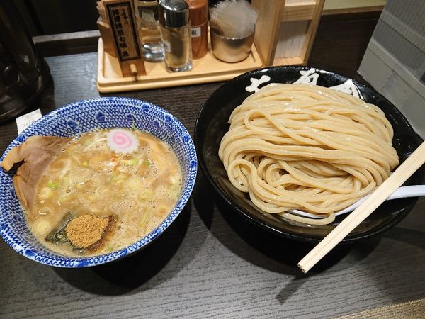 「つけ麺大盛９５０円」@六厘舎 上野店の写真