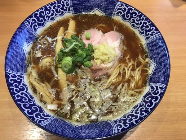 「中華そば(黒)」@中華そば 虎桜の写真