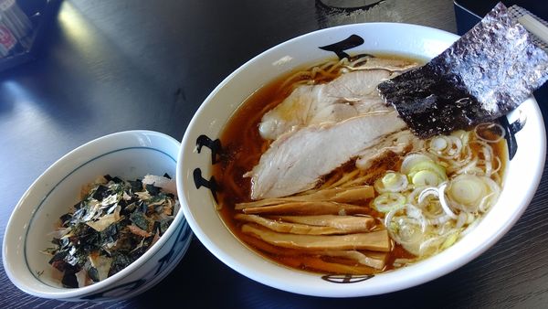 「中華そば７５０円&漁師めし１５０円」@中華そば処 琴平荘の写真