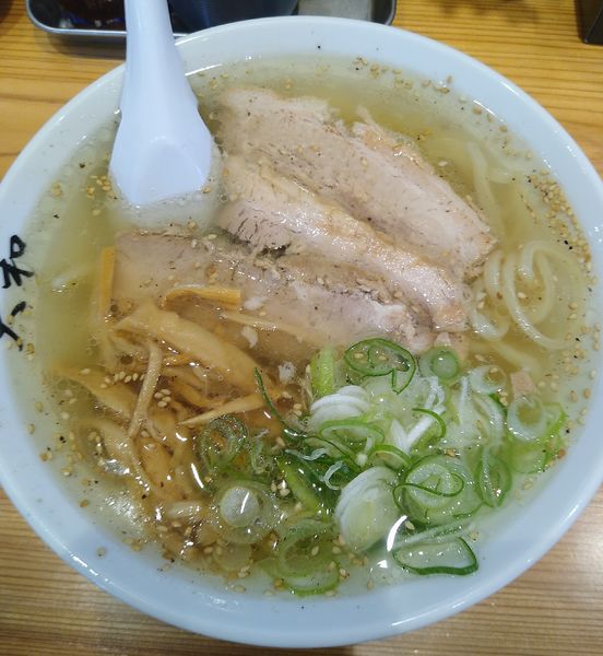 「塩ラーメン 730円 餃子3個 290円」@佐野青竹手打ちラーメン 大和の写真