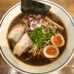 黄金煮玉子醤油ラーメン