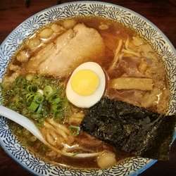 醤油ラーメン