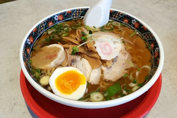 「醤油ラーメン」@函館麺厨房あじさい 紅店の写真