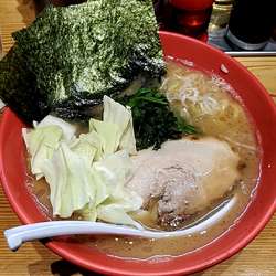ヤバイラーメン 中盛