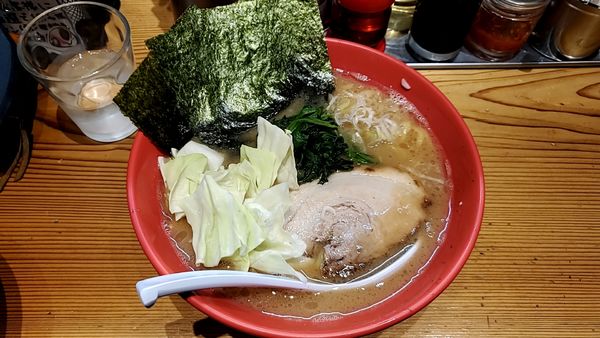 「ヤバイラーメン 中盛」@圭一屋 本店の写真