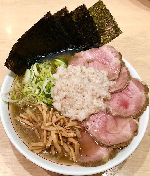 「塩チャーシュー麺　中盛り　890 海苔50」@手打ち中華そば 酒田の写真