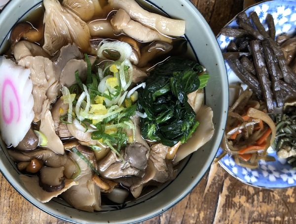 「きのこうどん」@根っ子食堂の写真