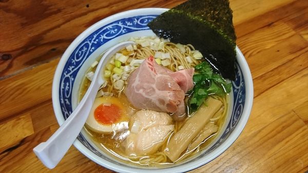 「煮干しそば 白醤油」@中華そば よしかわの写真