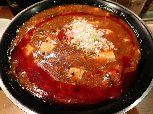 「全とろ麻婆麺＋辛増し１」@新潟 三宝亭東京ラボ 中目黒店の写真
