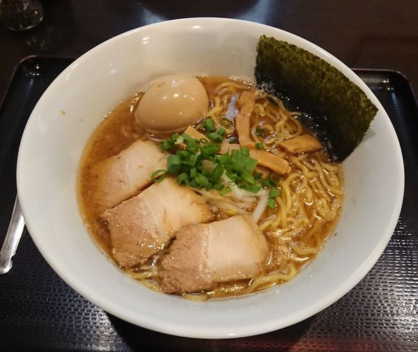 「味玉中華そば」@中華そば おかべの写真