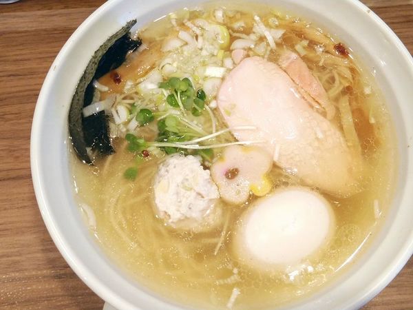 「淡麗らぁめん（塩）＋味玉」@麺屋 楽笑の写真