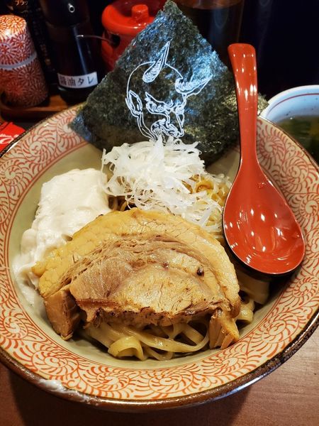 「白鬼そば」@油そば 鬼 -abura noodle Oni- 池袋本店の写真