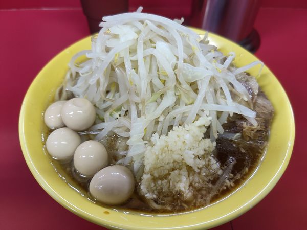 「小ラーメン(麺少なめ)750円＋うずらの卵100円」@ラーメン二郎 茨城守谷店の写真