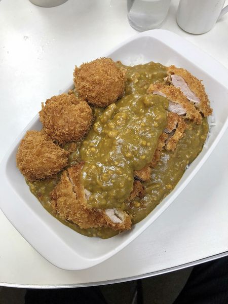「カツシュウマイカレー 　￥750」@まんてんの写真