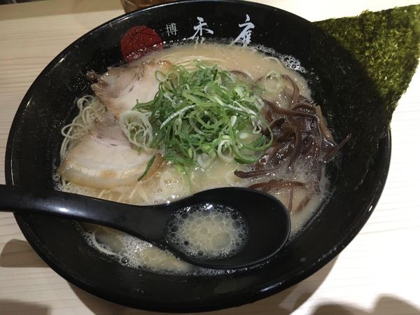 「ラーメン」@博多禿鷹の写真