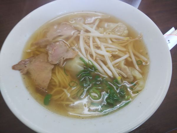 「ワンタン麺 500円」@中華・洋食 マルヤ 浜中店の写真