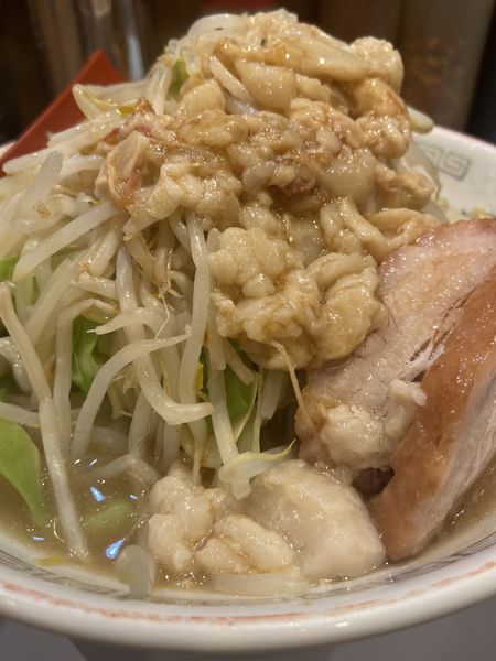 「小ラーメン(780円 ニンニクアブラカラメ)」@豚山 町田店の写真