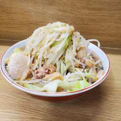 ラーメン豚入り