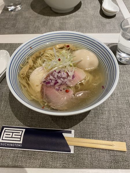 「ポルチーニ香る塩ラーメン」@淡麗拉麺 己巳の写真