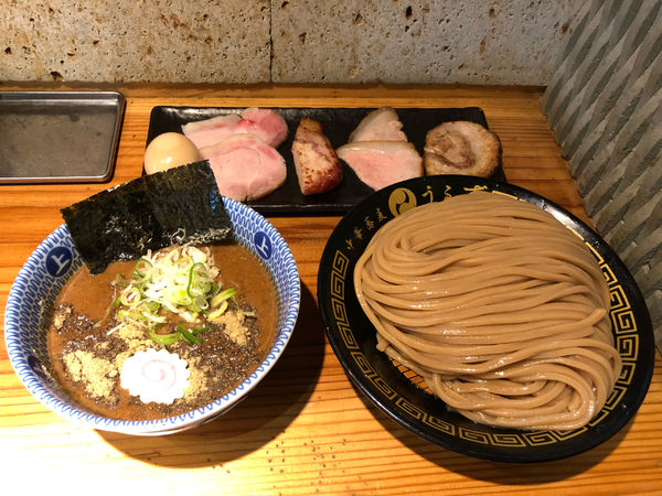 「特製つけ麺」@中華蕎麦うゑずの写真